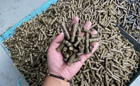 生物质燃料颗；帕５挠猛居攀